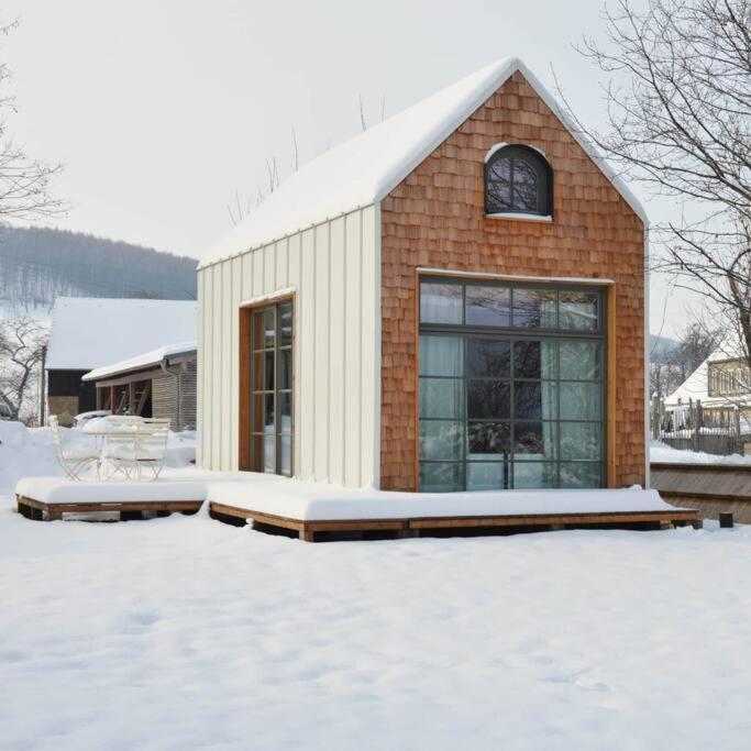クリップハウゼン Tiny Haus Auf Idyllischem Grundstueck Im Rittergutヴィラ エクステリア 写真